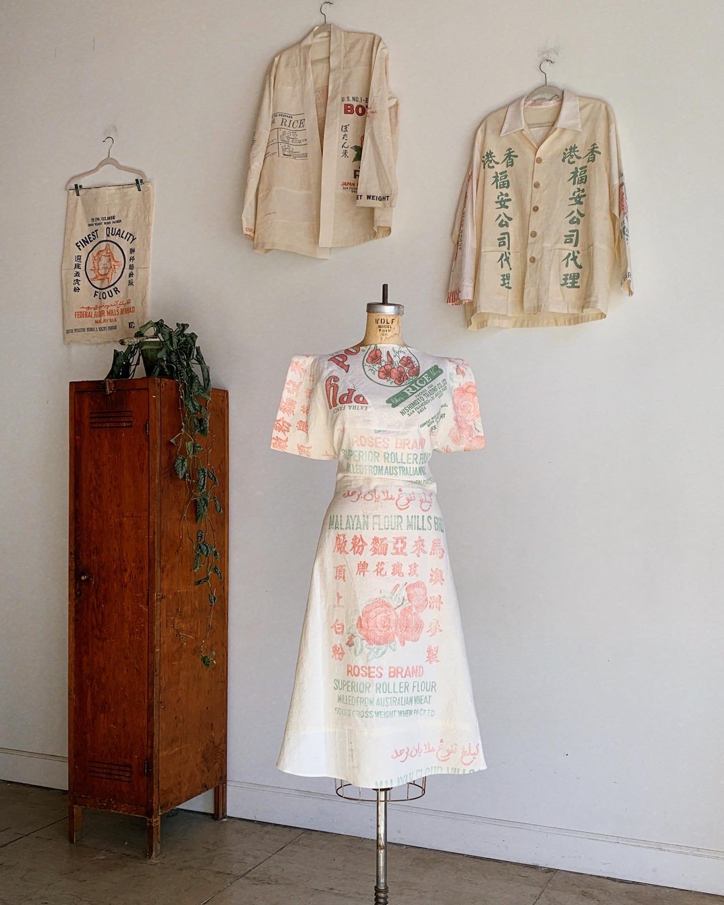 Sourcing vintage clothing deals